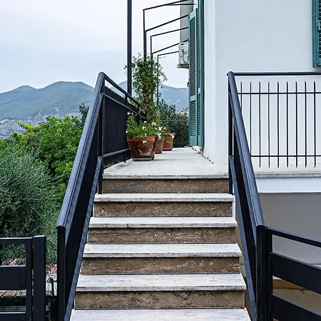 Laperladelfarfa * Castelnuovo di Farfa